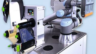 Etikettendrucker der Serie Hermes Q: Die weiterentwickelten Applikatoren HQ bieten zusätzliche Funktionen bei voller Kompatibilität (Bild: CAB)