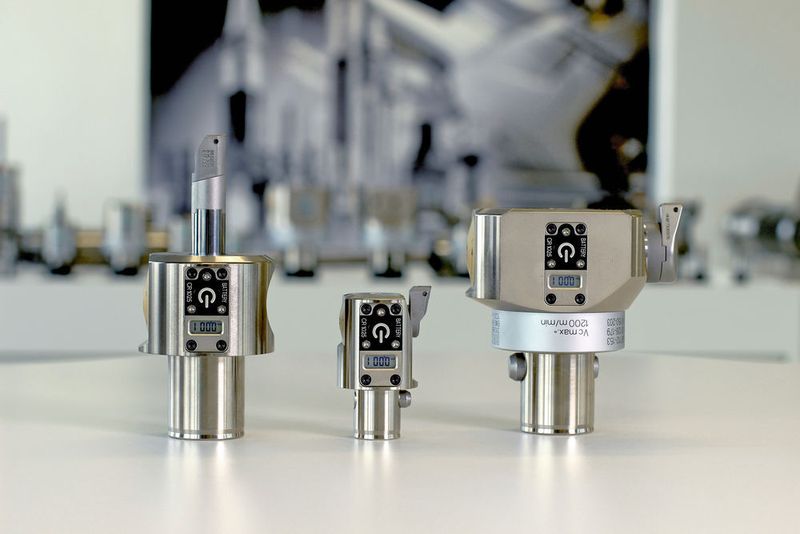 Die digitalen Ausdrehwerkzeuge mit kabelloser Funkverbindung zu Smartphone oder Tablet von Big Kaiser. (Big Kaiser)