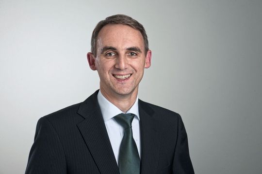 Jens Marquordt wird am 1. Januar 2027 als neuer CFO in die StarragTornos Group eintreten und ab dem 1. April 2027 die operative Verantwortung von Markus Jäger übernehmen, der per 31. März 2027 in den Ruhestand gehen wird.(Bild:  StarragTornos Group)