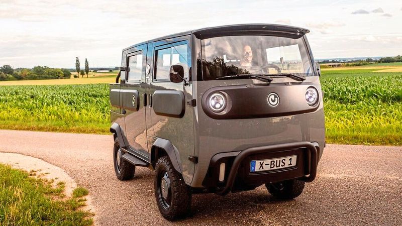 Electric Brands hat Insolvenz angemeldet. Zu den Fahrzeug-Plänen des Unternehmens gehört unter anderem der X-Bus.(Bild:  Electric Brands)