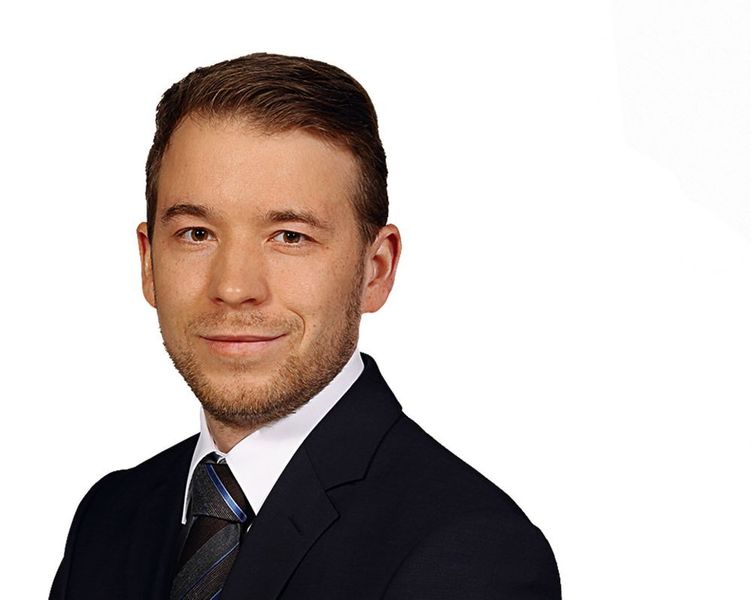 Dr. Raphael Rohde, Mitarbeiter der Phoenix Contact, Blomberg: „Die durch das vernetzte Spritzgießwerkzeug generierten Herstellungs- sowie Produktionsinformationen sind stets und umfassend verfügbar.“  (Phoenix Contact)