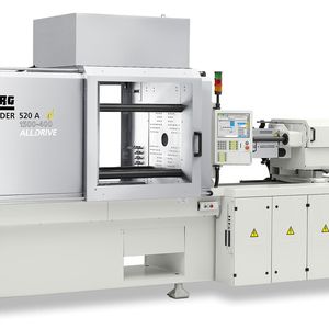 Der auf der NPE 2015 präsentierte elektrische Allrounder 520 A erfüllt die hohen Qualitätsanforde¬rungen bei der Produktion medizintechnischer Teile. Die Maschine in Edelstahlausführung produziert 64 Pipettenspitzen in einer Zykluszeit von rund 4,8 s.