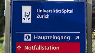 Forschungsstandort Universitätsspital Zürich: Universitäts-Pathologen und Wissenschaftler des IBM Forschungslabors in Rüschlikon … (Bild: IBM Research)