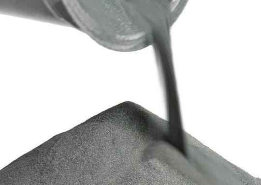 Überfallartig reagieren! Monometalle haben zwar auch schon nützliche Eigenschaften, doch Legierungen sind noch nützlicher. Forscher am KIT wollen deshalb mit metallischen Nanopulvern (Symbolbild) versuchen, bisher nicht machbare Legierungen zu entwickeln.(Bild:  Metal Heart)