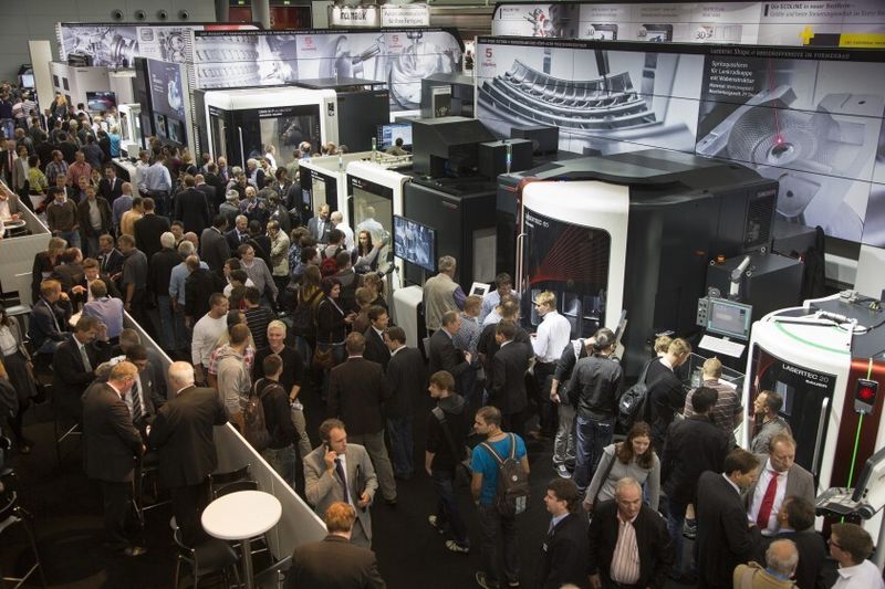 Besucherandrang in Halle 7 bei DMG. (Bild: Messe Stuttgart)