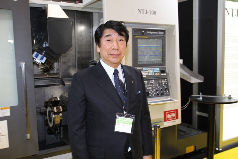Mit der NTJ-100 lassen sich komplexe Werkstücke mit schrägen Bohrungen, Gewinden, Anfräsungen und Fräskonturen in einem Setup komplettfertigen, sagt Nakamura-Tome-Präsident Kenichi Nakamura. (Bild: Fouhy)