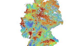 Pestizidrisiken für Bestäuber in Deutschland: Die ausgebrachte Gesamttoxizität ist ein Indikator, mit dem Trends für Pestizidrisiken verschiedener Organismengruppen identifiziert werden können. Sie kann auch leicht in Kartendarstellungen gebracht werden, um Risiken für verschiedene Regionen zu vergleichen. Die Karte zeigt die Verteilung der ausgebrachten Gesamttoxizität für Bestäuber in Deutschland im Jahr 2017. (Bild: RPTU, Sascha Bub, 2023)