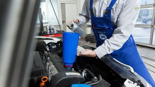 Beim Ölwechsel suchen Autofahrer nicht ausschließlich die günstigste Lösung, sondern ein nachvollziehbares und faires Preis-Leistungs-Verhältnis. (Bild: Promotor)