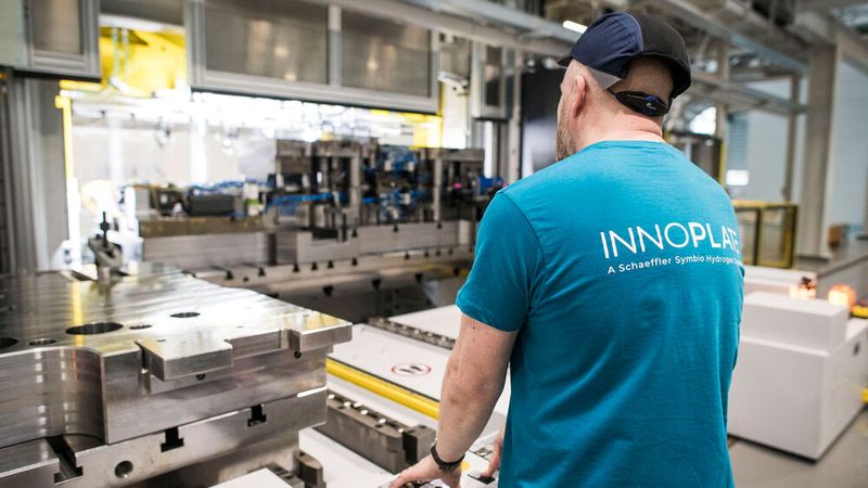Innoplate hat mit der Produktion von Bipolarplatten begonnen.(Bild:  Schaeffler)