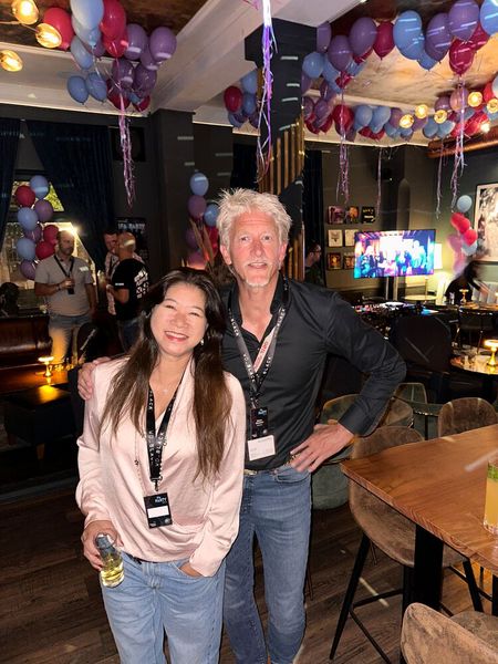 Amanda Chen (Digital Data) und Marc Riemen (Rieberg) überlassen das Tanzen lieber den anderen. (Bild: Vogel IT-Medien GmbH)