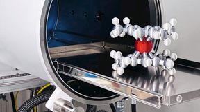 Molekülmodell der stabilen Eisen(I)-Verbindung, die Forschende am KIT als Ausgangspunkt für neue Katalysatoren entwickelt haben.  (Bild: Oliver Townrow, KIT)