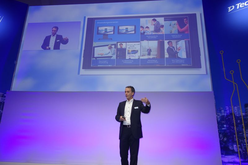 Oliver Gürtler, Microsoft, stellt verschiedene Anwendungsszenarien vor (Bild: IT-BUSINESS)