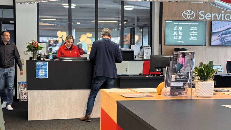 Schnelligkeit im Kundenkontakt ist einer der Bausteine des familiären Unternehmenskonzepts von Metzger. (Bild: Achter – VCG)
