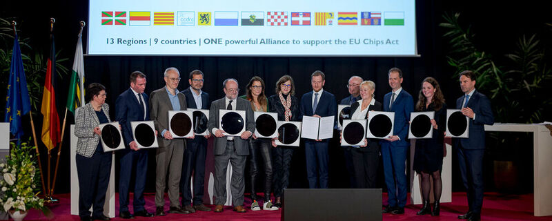Insgesamt 13 Regionen aus neun EU-Staaten haben die Absichtserklärung zur Gründung einer Allianz der europäischen Mikroelektronik-Regionen in Brüssel unterzeichnet.