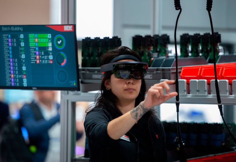 IAMD-Integrated Automation, Motion & Drives - Internationale Leitmesse für integrierte Automation, Industrial IT, Antriebs- und Fluidtechnik. Stand SEW-EURODRIVE, Halle 15, Stand F12 (Bild: Deutsche Messe)