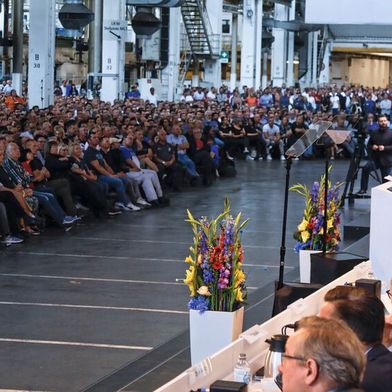 Betriebsversammlung bei VW im Sommer letzten Jahres.  (Bild: Volkswagen AG)