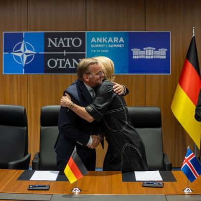 Iceland Joins Maritime Security Partnership: Defence Minister Boris Pistorius and Icelandic Foreign Minister Thorgerdur Katrin Gunnarsdottir at the signing ceremony during the 2026 NATO Summit in Ankara. (Source: Bundeswehr/Tom Twardy)