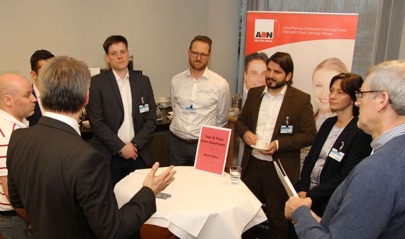 … leitete das Worldcafé 