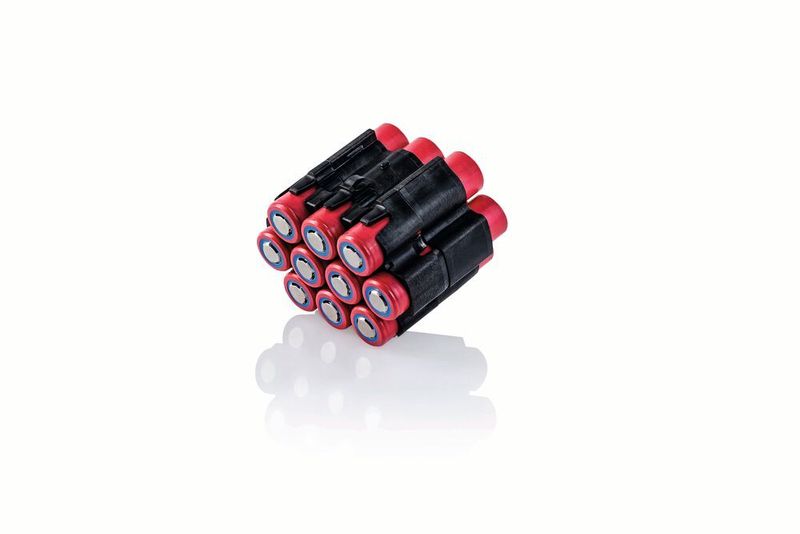 Die Zellhalter für Batterien zum Einsatz in Elektro-Rollern sind auf Batteriepakete von bis zu 196 Zellen ausgelegt. (Pöppelmann)