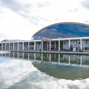 With a fully booked exhibition centre in Friedrichshafen on Lake Constance, the 24th edition of Fakuma (13 - 17 October) is said to be even more international, with exhibitors hailing from 35 industrialised nations.