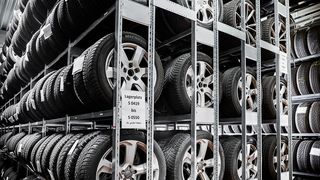 reifenregale made in germany.png (HaCoBau Hallen und Container Systeme GmbH)
