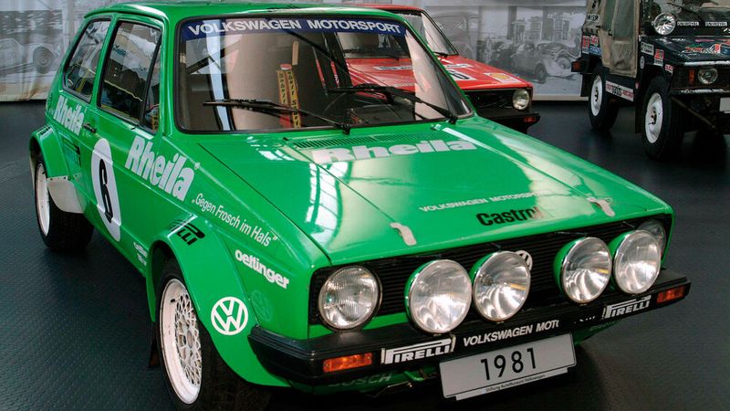 In den 1970er-Jahren stieg Volkswagen auch in den Rallyesport ein und 1978 bestritt Jochi Kleint für VW Motorsport mit einem VW Golf 1600 die Rallycross-Europameisterschaft. 1980 wurde mit dem Golf-Rallye-Pokal der erste Markenpokal im Rallyesport gegründet. (Bild: Volkswagen AG)