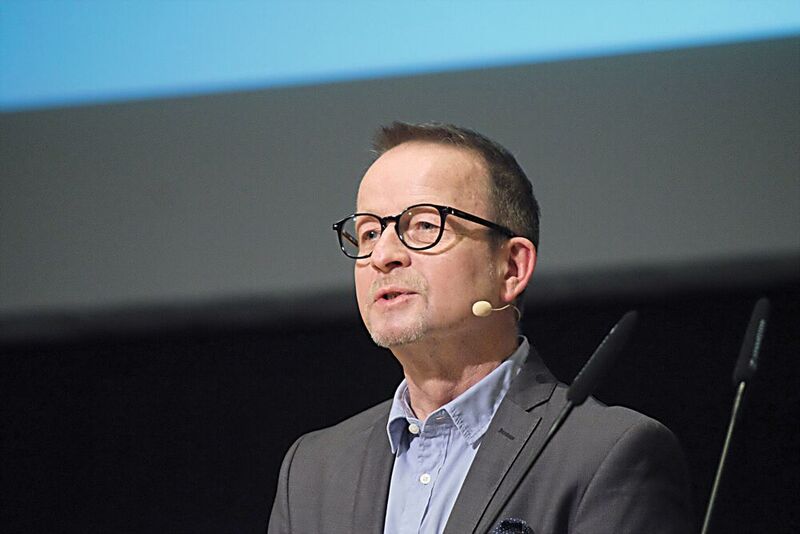 Prof. Stefan Reindl: „Auch in neuen Wertschöpfungsstrukturen wird das Autohaus eine Rolle spielen.“ (Zietz/»kfz-betrieb«)