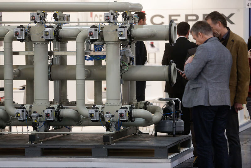 More than 660 exhibitors from 40 nations attend Valve World Expo in Düsseldorf. The whole range and variety of industrial valves will be presented in three halls at Düsseldorf fairgrounds. (Messe Düsseldorf/ctillmann)