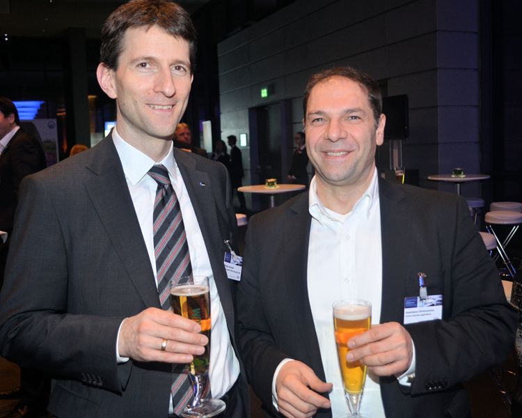 Durch und durch blau: die True-Blue-Partner Philipp Alexander (SVA, li.) und Anastasios Christodoulou (Novem). (IT-BUSINESS / Michael Hase)
