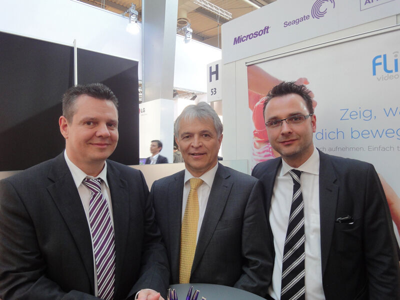 Thomas Fischer, ActionIT (l.), Hans-Dieter Blaser, HDC, und Gernot Sonnek, ActionIT (r.) (Archiv: Vogel Business Media)