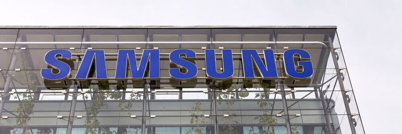 Der südkoreanische Elektronikkonzern Samsung wird im US-Bundesstaat Texas eine neue High-End-Fab errichten. Die Anlage soll im 2. Halbjahr 2024 den Betrieb aufnehmen, der von den USA geförderte Bau wird mit 17 Mrd. US-$ veranschlagt. Der südkoreanische Elektronikkonzern Samsung wird im US-Bundesstaat Texas eine neue High-End-Fab errichten. Die Anlage soll im 2. Halbjahr 2024 den Betrieb aufnehmen, der von den USA geförderte Bau wird mit 17 Mrd. US-$ veranschlagt.