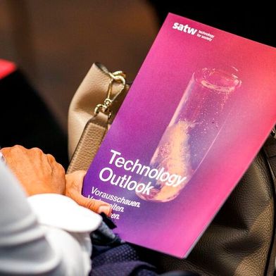 Die Studie wurde am 9. September 2025 bei Givaudan in Kemptthal vorgestellt. Sie basiert auf zwei Jahren Forschung und den Einschätzungen von 158 Expert:innen aus 62 Institutionen. (Bild: SATW)