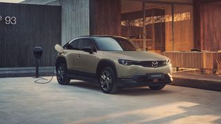E-Autofahrer erhalten Geld aus der THG-Quotenregelung. (Bild: Mazda)