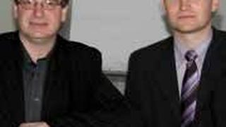 Werner Prange, Präsident des Mazda-Händlerverbands, und Geschäftsführer Marcus Weller sehen aktuell viele Baustellen beim Importeur, die dringend abgeschlossen werden müssen. (Archiv: Vogel Business Media)