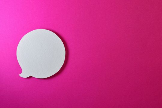 Während andere Marketingkanäle oft sehr viel mehr Ressourcen zum Erreichen gewünschter Ziele verschlingen, ermöglicht Social Media eine direkte Ansprache von Fans, Kunden und neuen Zielgruppen. Während andere Marketingkanäle oft sehr viel mehr Ressourcen zum Erreichen gewünschter Ziele verschlingen, ermöglicht Social Media eine direkte Ansprache von Fans, Kunden und neuen Zielgruppen.