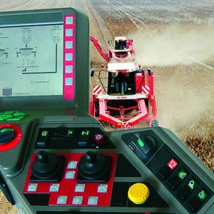 Automatisierungsgeräte in der mobilen Automation  müssen besondere Anforderungen erfüllen. Als Eingangsspannung sind 8 bis 32 VDC zugelassen, die Schutzart muss IP67 erreichen und als Betriebs-Temperaturbereich werden -30 bis 85° C verlangt.