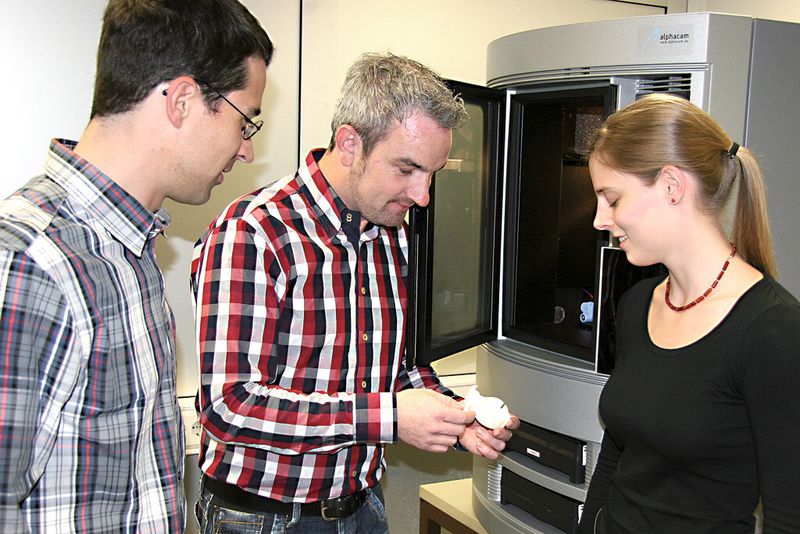 Rapid Prototyping: Ausgereifte Technologien zum Entwickeln und Fertigen medizintechnischer Prototypen stehen vor Ort zur Verfügung. (Bild: Irmato)