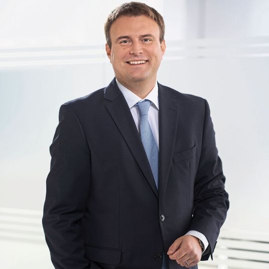 Dr. Florian Pesahl, Data Modul: „Auf der Embedded World im Frühjahr 2023 präsentieren wir ein neues Produktportfolio. Darunter sind Touch und OLED.“ Dr. Florian Pesahl, Data Modul: „Auf der Embedded World im Frühjahr 2023 präsentieren wir ein neues Produktportfolio. Darunter sind Touch und OLED.“