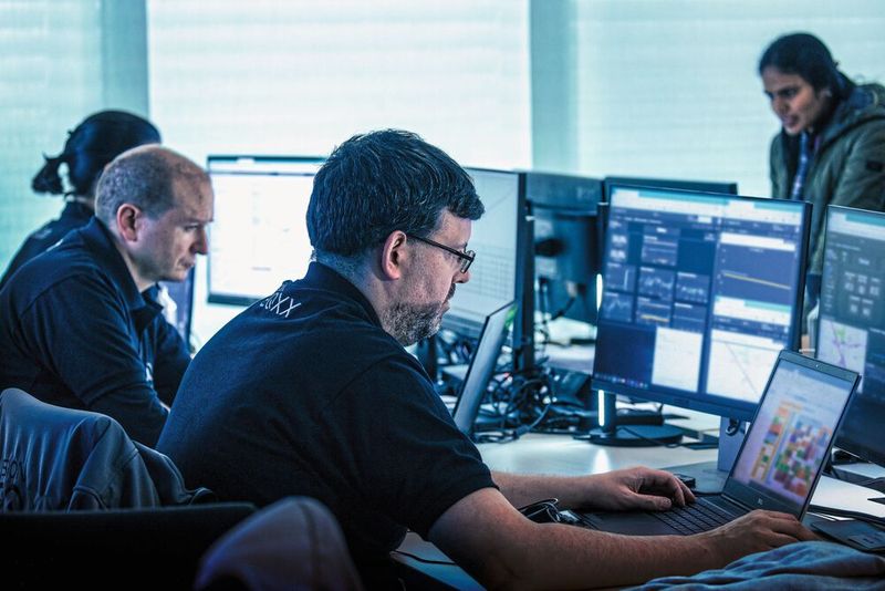 Blick in den Software-Hub von Mercedes-Benz.(Bild:  Mercedes-Benz AG)