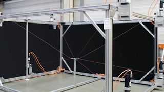 Leitexponat zum Thema Green Automation ist der vom IPA entwickelte Seilroboter Ipanema. Bild: Fraunhofer-IPA (Archiv: Vogel Business Media)