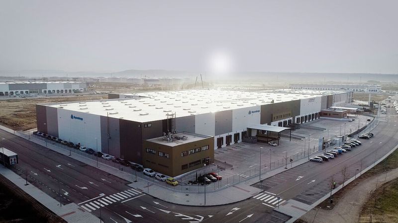 Thyssenkrupp Elevator weiht morgen in Madrid sein weltweit erstes „intelligentes“ Ersatzteillager für die Wartung und Reparatur von Aufzügen ein.  (Thyssenkrupp Elevator)