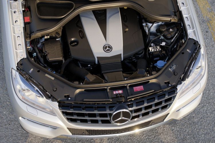 Sein V6-Dieselmotor holt aus 3,0 Liter Hubraum 190 Kilowatt (258 PS) und offeriert dem permanenten Allradantrieb ein sehr starkes Drehmoment von maximal 680 Newtonmeter. (Foto: Daimler)