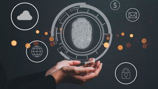 Eine digitale Identität umfasst alle elektronischen Daten, die zur Zuordnung einer Person zu einer physischen Identität benötigt werden. Dazu werden Benutzername und Passwort, Chipkarten, Token oder biometrische Daten genutzt (© Kittiporn Kumpang – Getty Images via Canva.com.png)