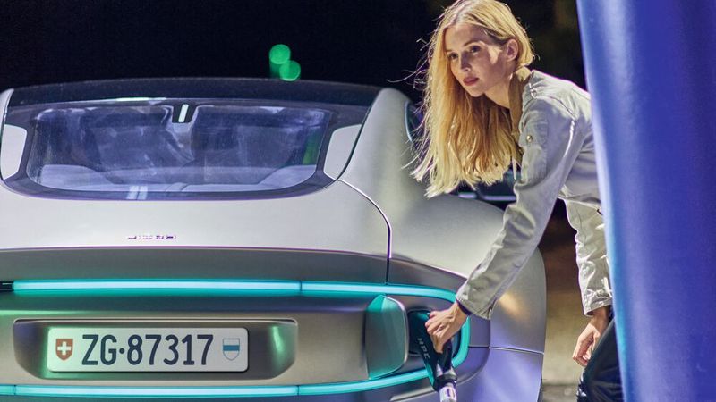 Es darf geladen werden: Der Piëch GT setzt auf ein Superschnellladesystem. (Bild: Piëch Automotive)