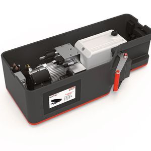 Im Gegensatz zu anderen Systemen kann die für eine energetische Optimierung notwendige Drehzahlvorgabe intern generiert werden. Angaben über den aktuellen Volumenstrombedarf aus der Anwendung sind nicht nötig. Damit sind die Smart Power Packs mit allen marktüblichen Hydrauliksteuerungen frei kombinierbar.   (Bild:  Bucher Hydraulics)