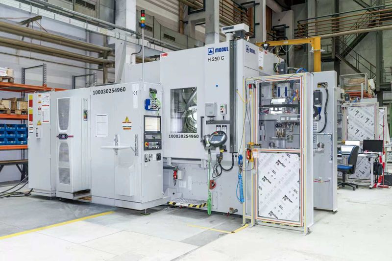 Regional machinery manufacturers today often find themselves between global key customers, international competition, and an internal transformation process. This can quickly lead to a critical situation, as demonstrated by the practical case of Modul MT Verzahntechnik GmbH from Chemnitz (Germany).(Image:  MODUL MT)
