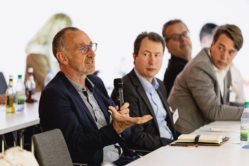 Impressionen der Fachtagung „Mehr Effizienz im Presswerk“ 2025 in Würzburg. (Bild: Stefan Bausewein)
