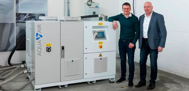 Aqua-Air-Geschäftsführer Marco Lodni (rechts) arbeitet eng mit Yaskawa zusammen.(Bild:  Yaskawa)