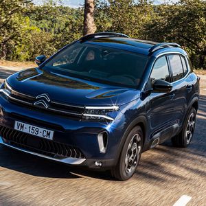 Ein Facelift erhält im Sommer der C5 Aircross.(Bild:  Julien Rocher/Continental Productions/Citroën)