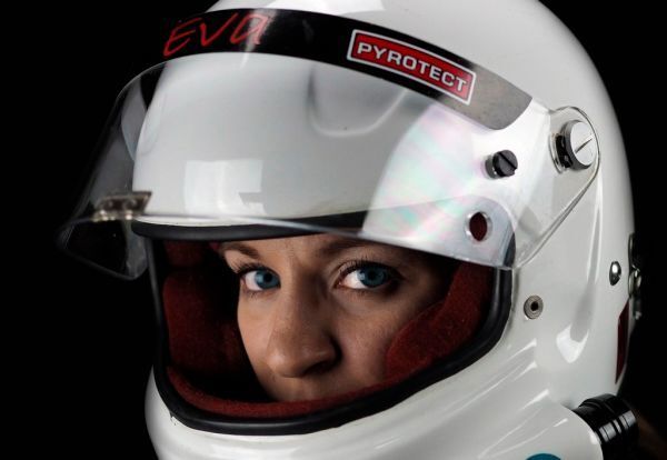 Eva Håkansson – mit fast 435 km/h die schnellste Motorradfahrerin der Welt. (KillaCycle Racing)